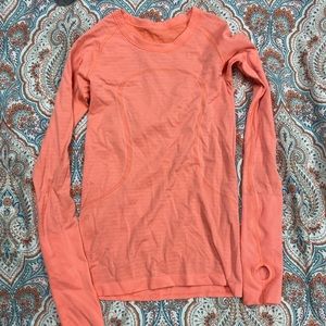 Lululemon Swiftly Tech long sleeve size 4